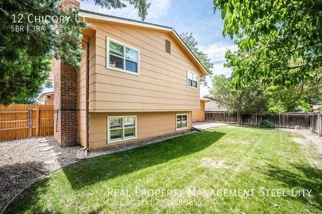 Building Photo - 12 Chicory Ct
