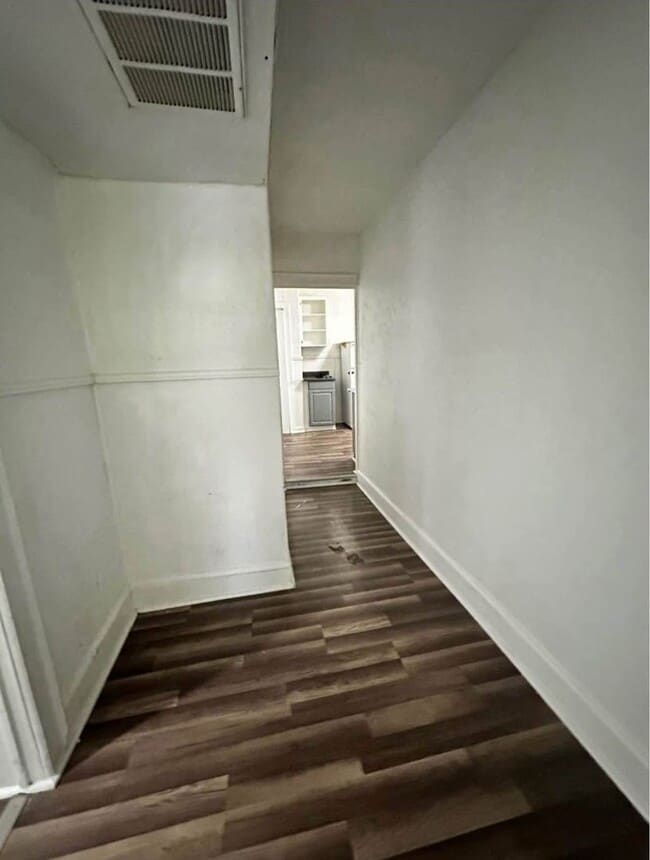 Building Photo - Cozy 3 bedroom house