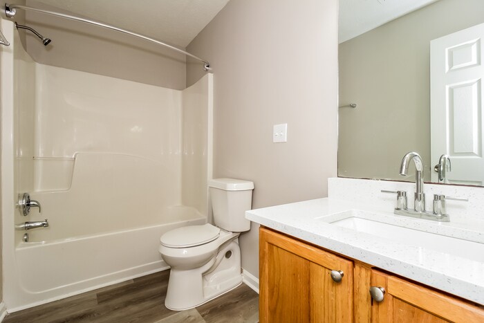 Building Photo - 191 Marsh Glen Dr