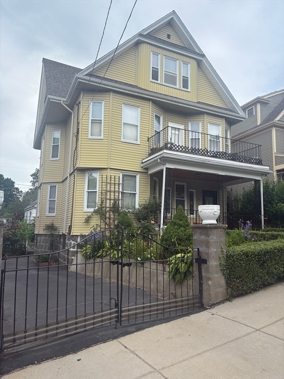 Building Photo - 14 Fairview St