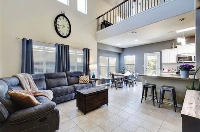 Building Photo - 129 Fort Griffin Dr