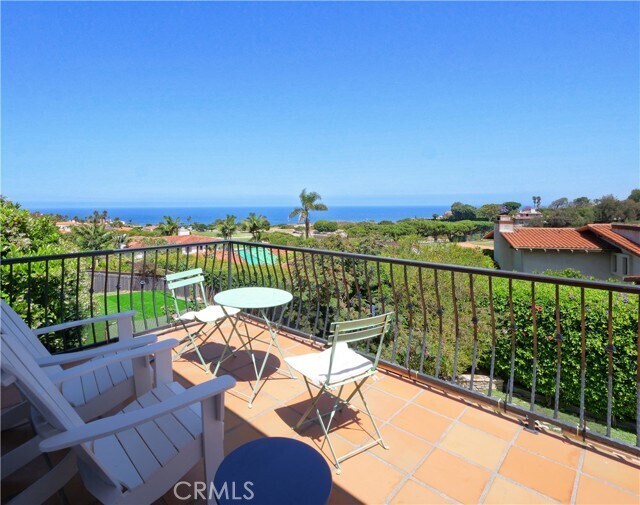 Building Photo - 345 Palos Verdes Dr W