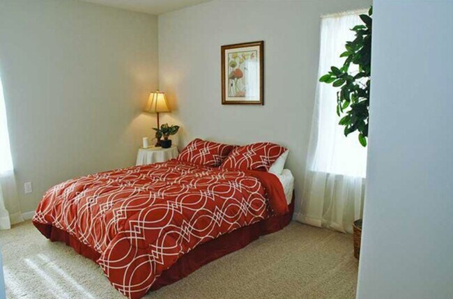 Building Photo - 241 Floridays Way