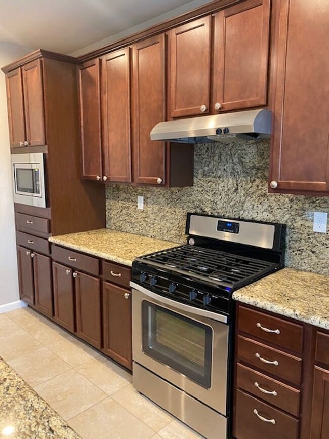 Building Photo - Immaculate Rocklin home- Available 4/15