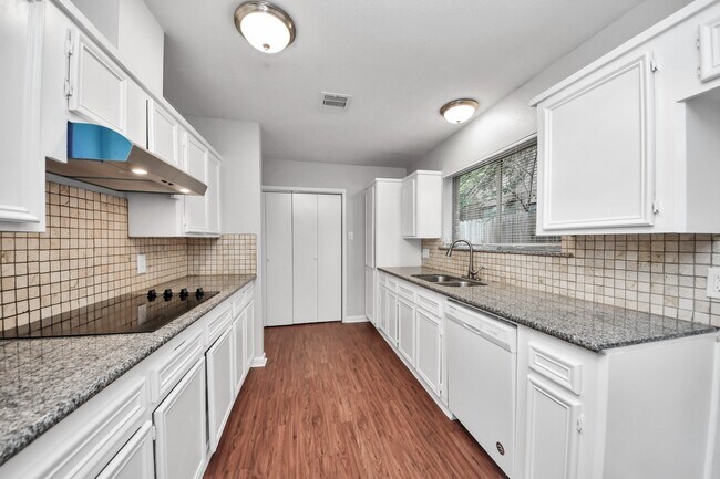Building Photo - 16714 Britford