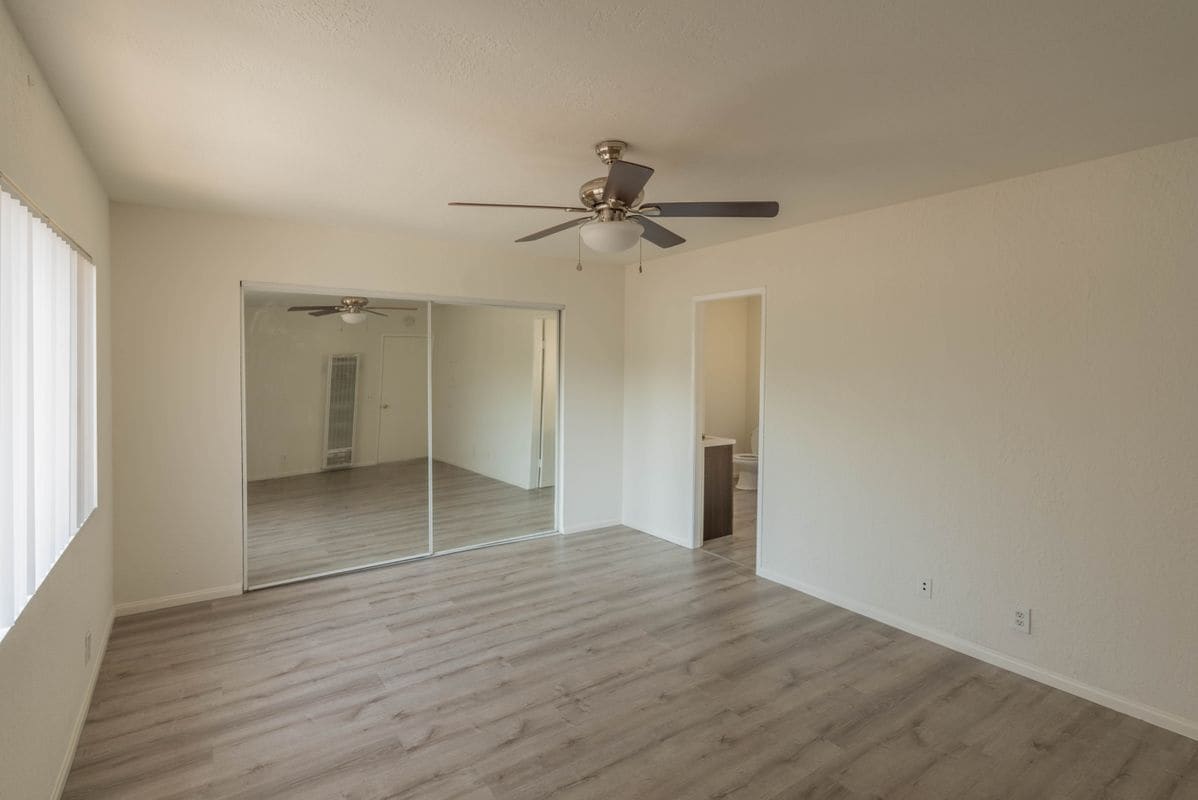 Building Photo - 220 N Myers St