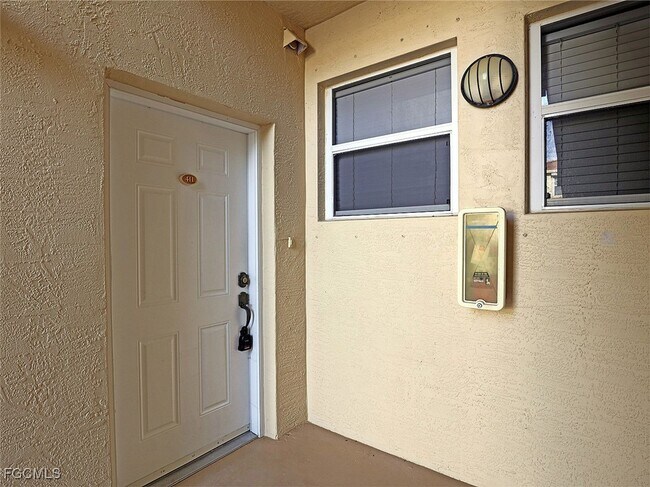 Building Photo - 15385 Bellamar Cir