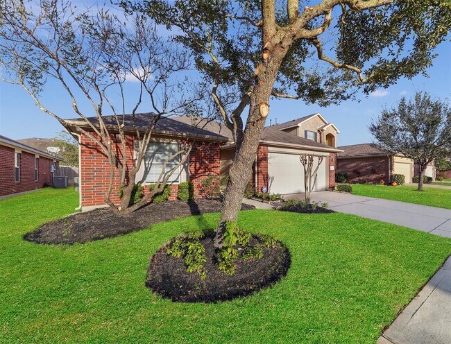 Building Photo - 25110 Hazel Ranch Dr