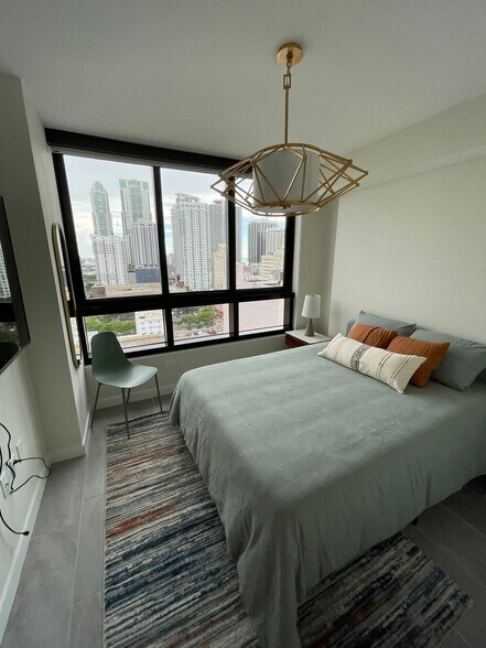 Building Photo - 90 SW 3rd St