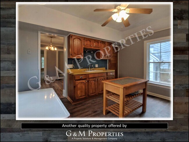 Building Photo - 3-Bedroom Rental Home: South Wedge Neighborhood!