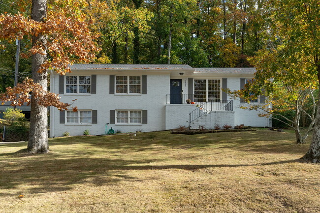 Front of House and Yard - 1913 Old Creek Trl