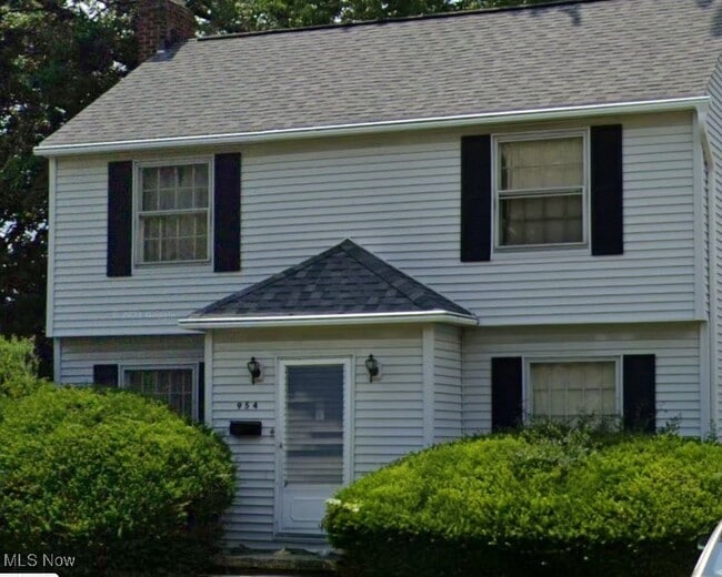 Primary Photo - 954 Hartford Ave