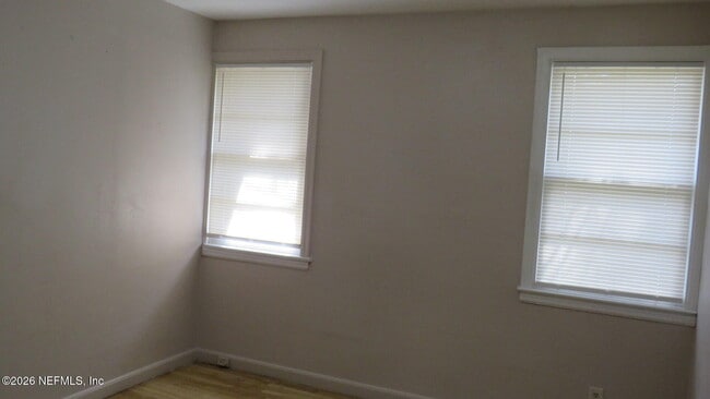 Building Photo - 4566 Plymouth St