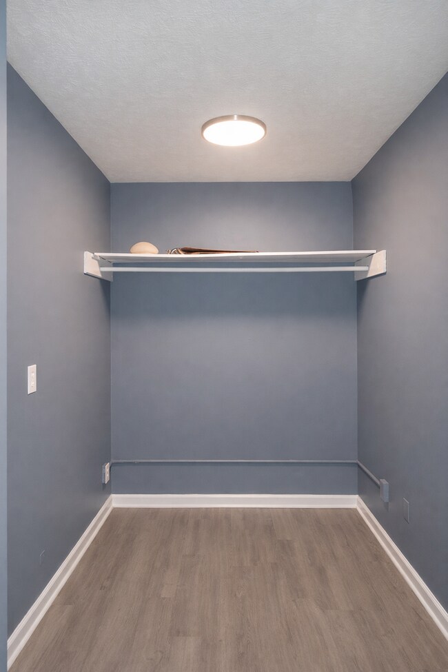 Building Photo - 4450 Dixie Hwy