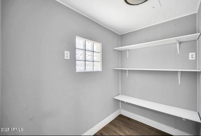 Building Photo - 7039 N 15th St
