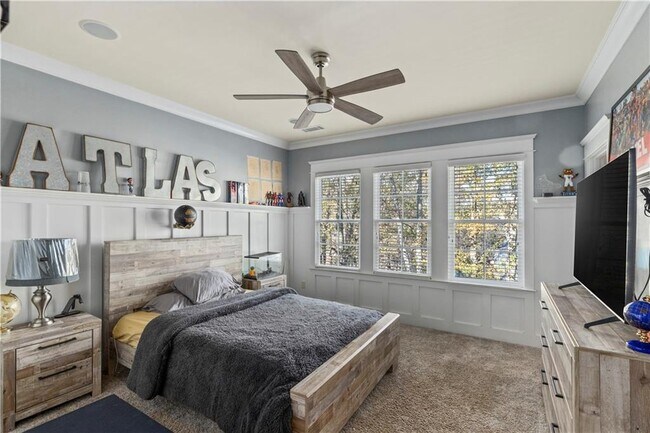 Building Photo - 2125 Cooper Lake Dr SE