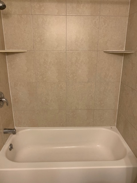 Building Photo - 332 NE Cullman Ct