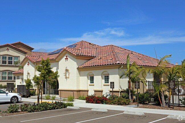 Cielo Carmel San Diego, CA Apartment Finder