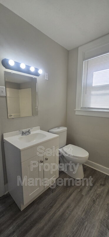 Building Photo - 1235 Huestis Ave