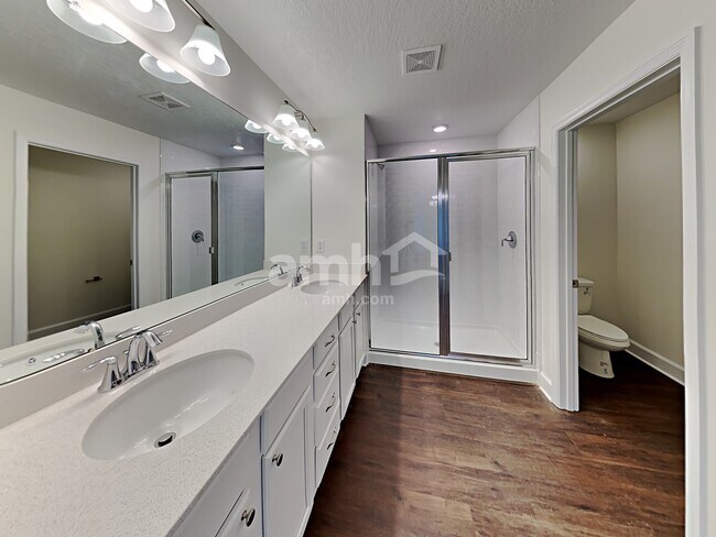 Building Photo - 1048 Walden Pond Dr