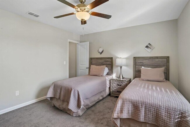 Building Photo - Modern 3/3 Condos with Private Baths & Lux...