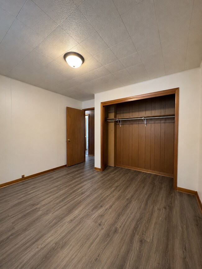 Building Photo - Charming 2 Bed / 2 Bath Home in Baraboo, WI