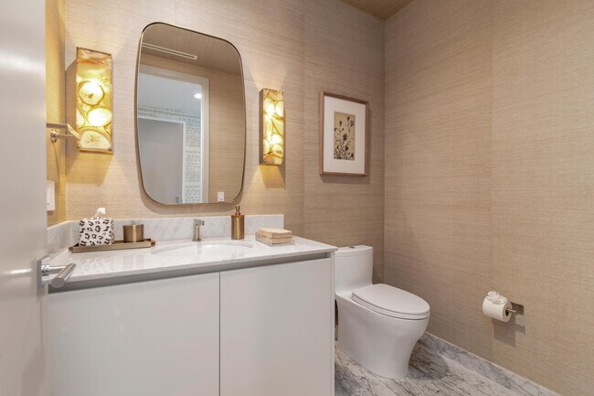 Building Photo - 1333 S Flagler Dr