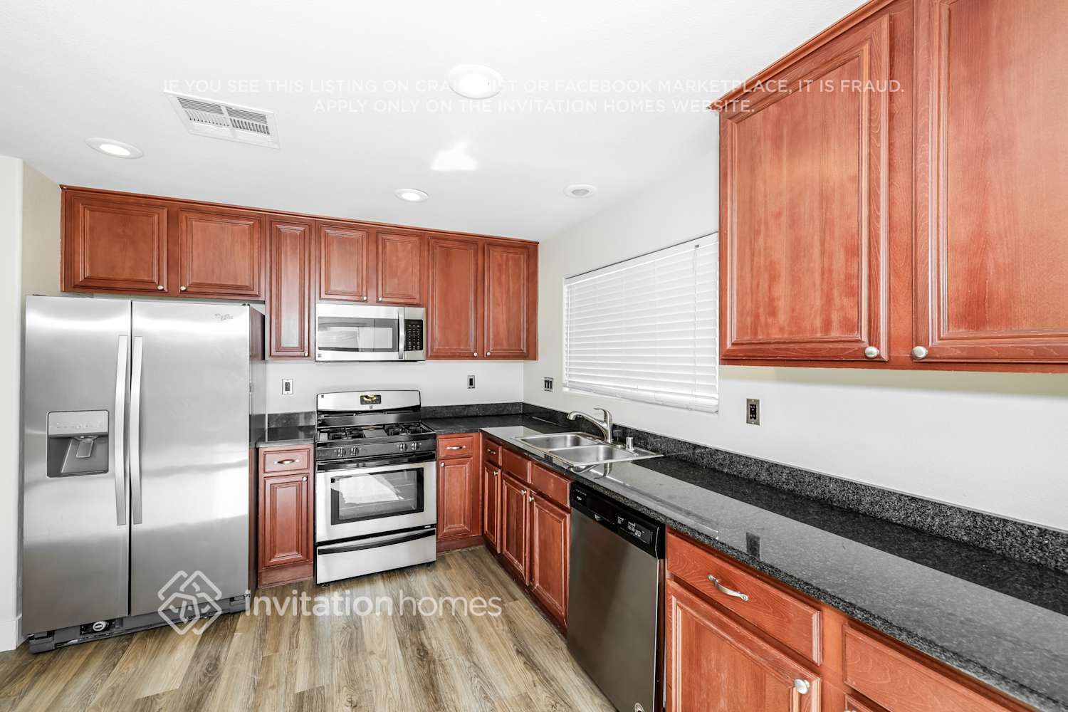 Building Photo - 7423 Scottish Castle Ave