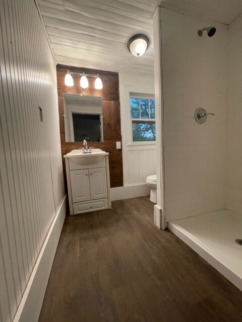 Building Photo - 136 S Main St