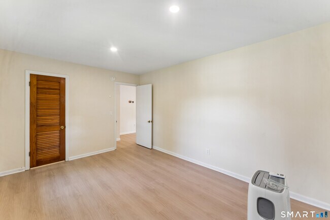 Building Photo - 80 Hannahs Rd