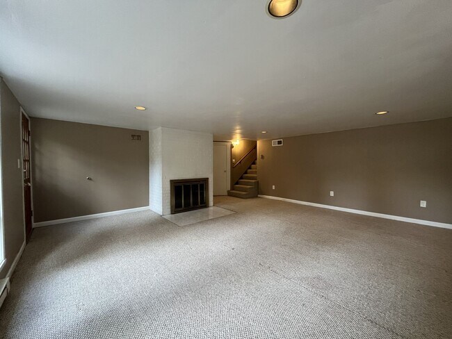 Building Photo - Beautiful 3-Bedroom Home with Remodeled Kitchen, Dual Living Spaces & Spacious Backyard