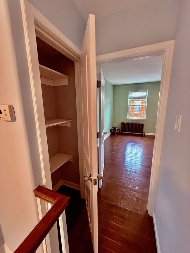Building Photo - 2+ BED/1.5 BA Solid HOUSE in great East Passyunk/LOMO location w/ Central AC-HARDWOOD Flooring-WA...