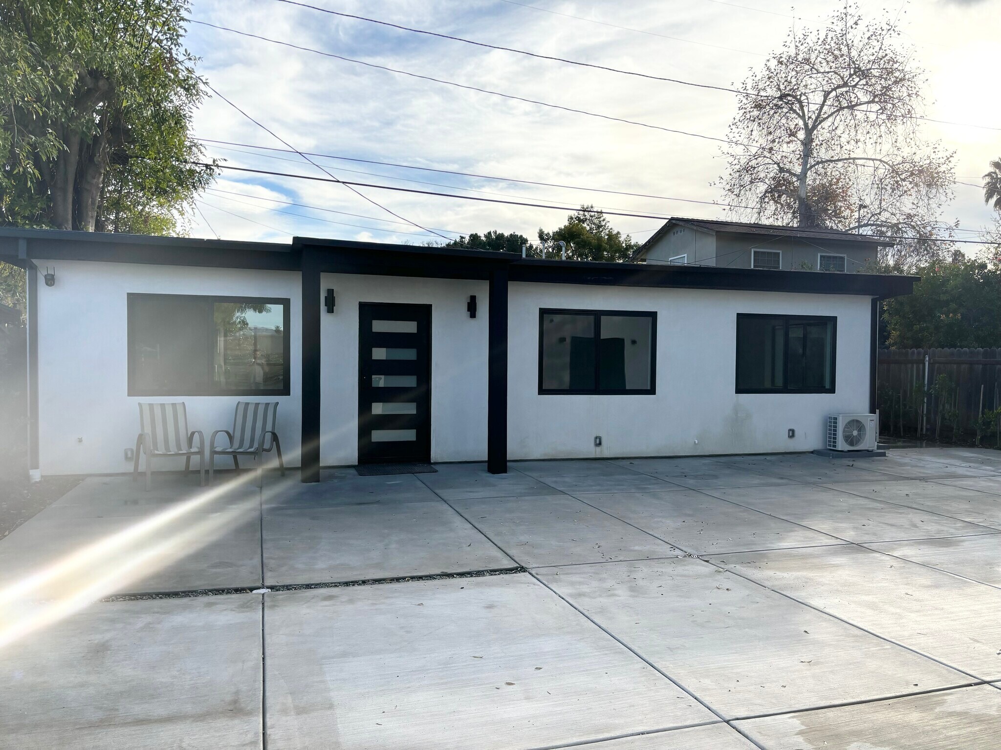 Building Photo - 22528 Burbank Blvd