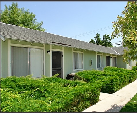 Primary Photo - Vintage Court Apartments