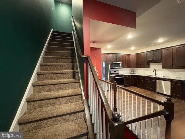 Building Photo - 3098 Goshen Dr