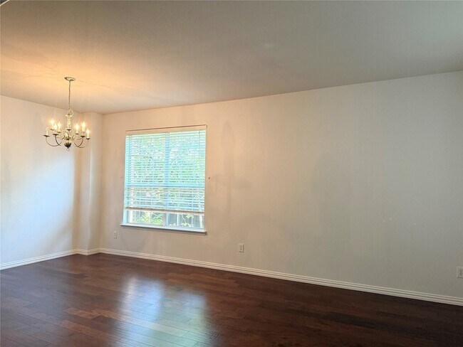 Building Photo - 8373 Brightside Ln