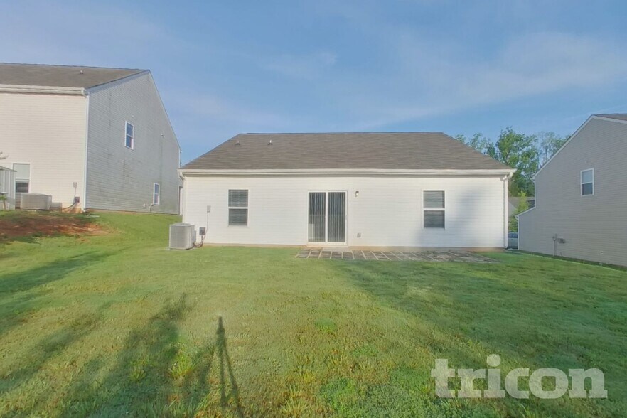 Building Photo - 7138 Cuddington Dr