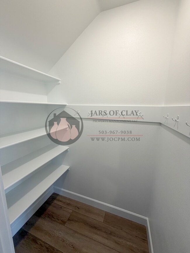 Building Photo - 1329/1331 #2023-LL765