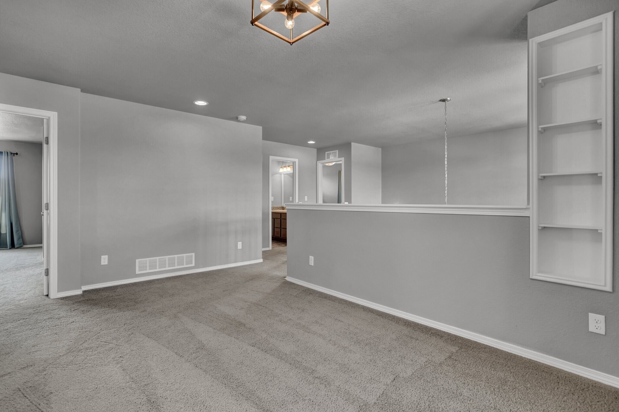 loft - 7272 Jagged Rock Cir