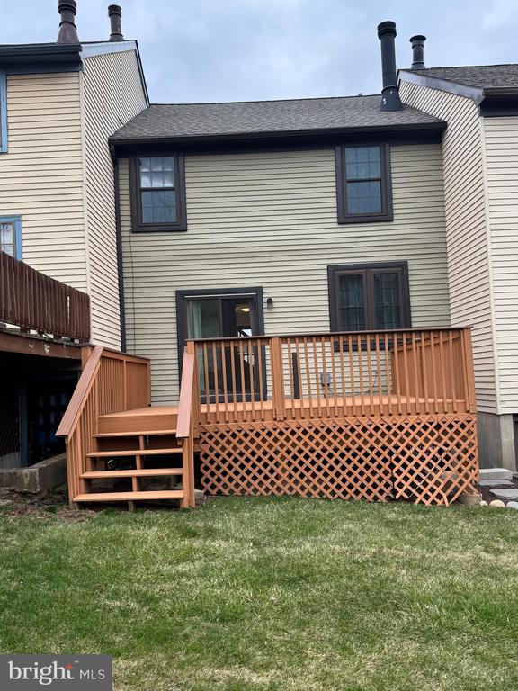 Building Photo - 204 Livingston Ct