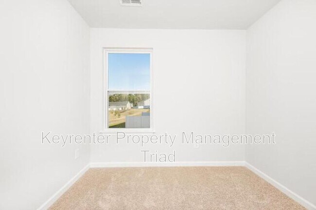 Building Photo - 1122 Banworth Ct