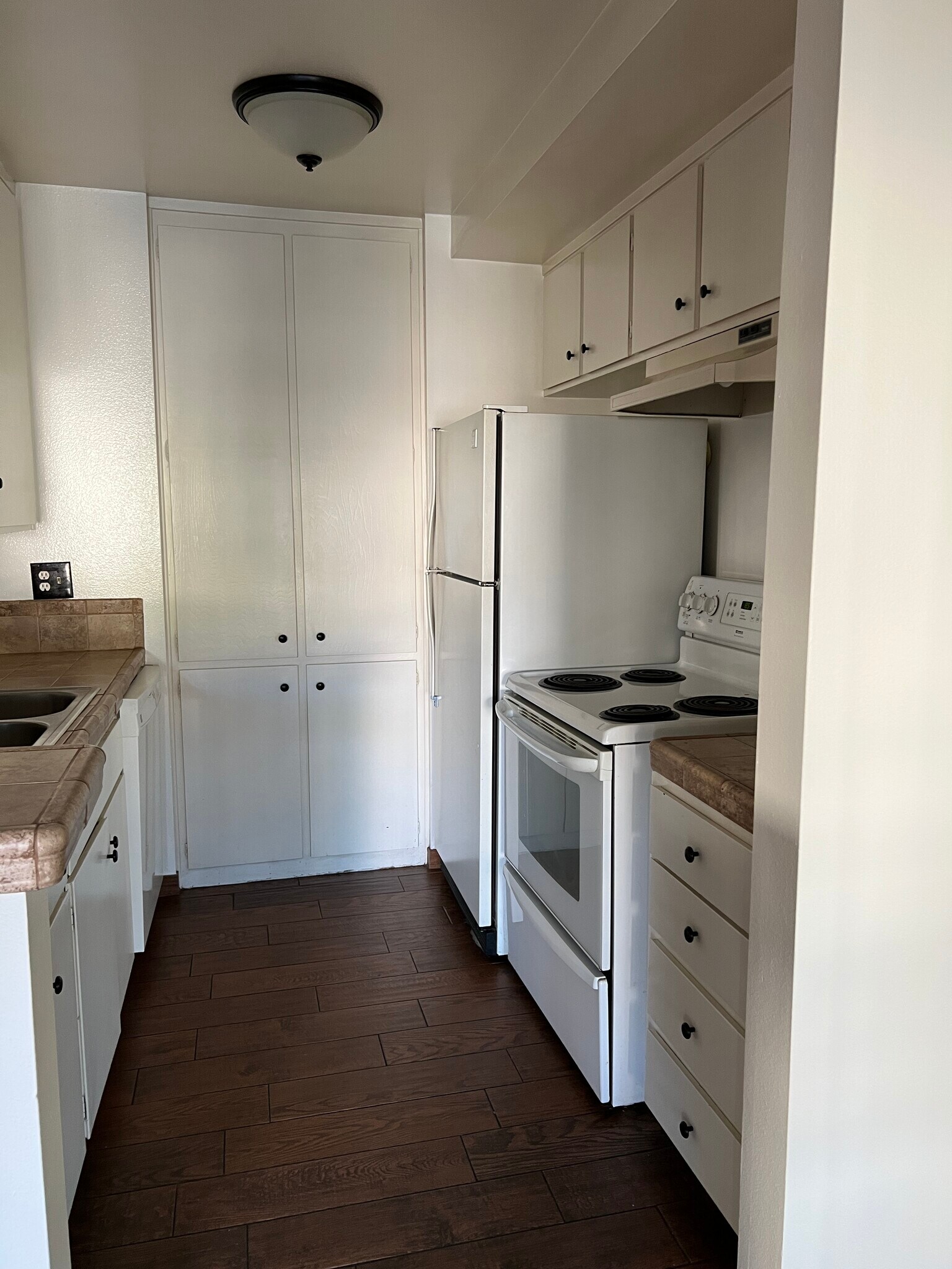 Kitchen - 23314 Sesame Street