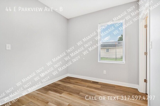 Building Photo - 44 E Parkview Ave