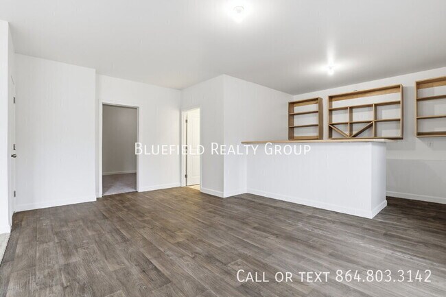 Building Photo - 227 Millen Dr