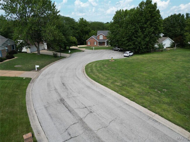 Building Photo - 4 Grayson Ridge Dr