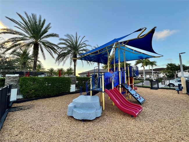 Building Photo - 15000 SW 119th Ln