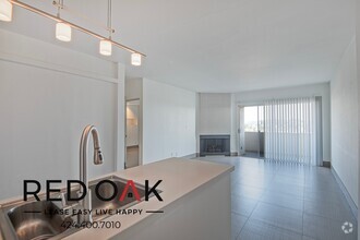 Building Photo - Spacious and Bright One-Bedroom with Priva...