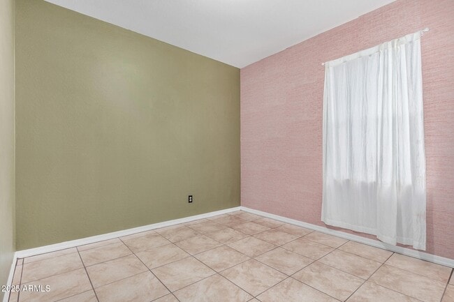 Building Photo - 4880 S 246th Ln