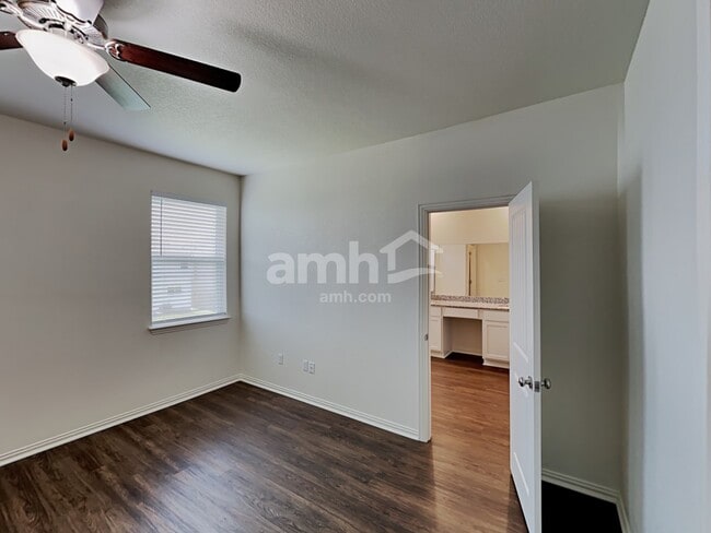 Building Photo - 2716 Geronimo Creek