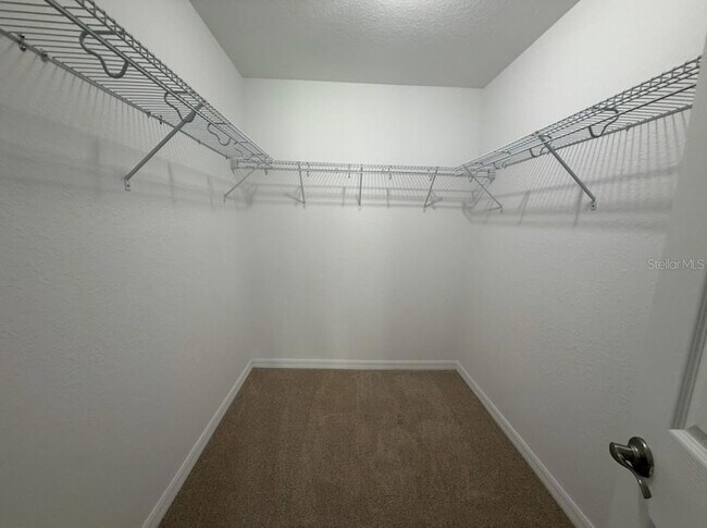 Building Photo - 13756 SW 102nd Pl